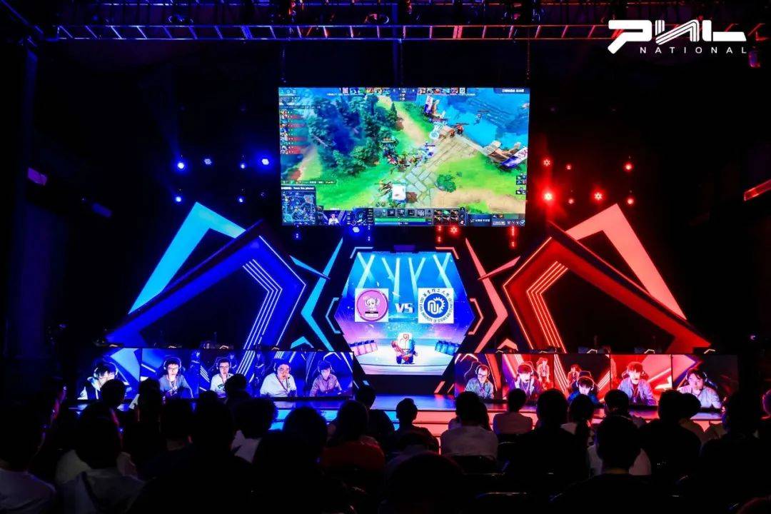 42分狂胜守住第六！勇士疯狂一战：全队飙进21记三分，库里躺赢.